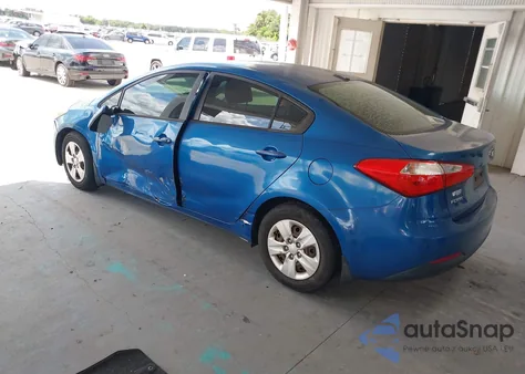 2015 Kia Forte Lx z USA, uszkodzony, nr VIN KNAFX4A69F5285385